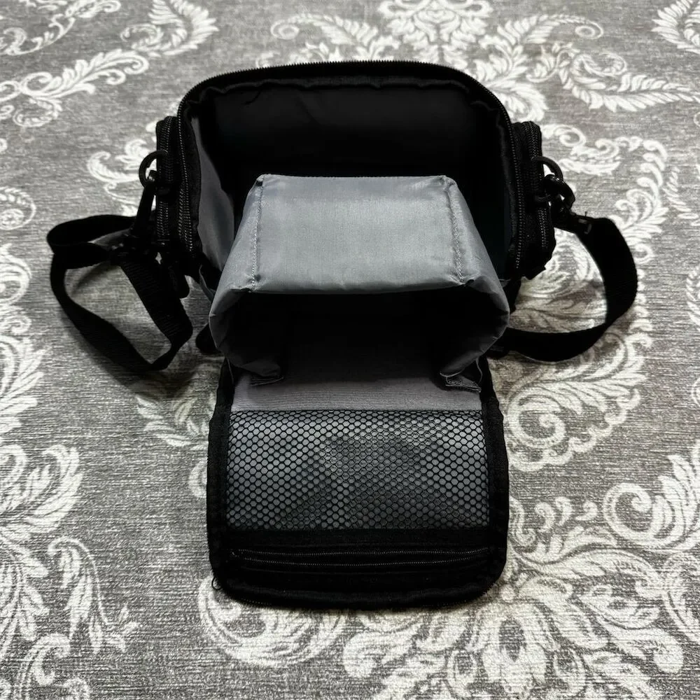 Vanguard Verge Camera Bag Green Padded with Adjustable Strap